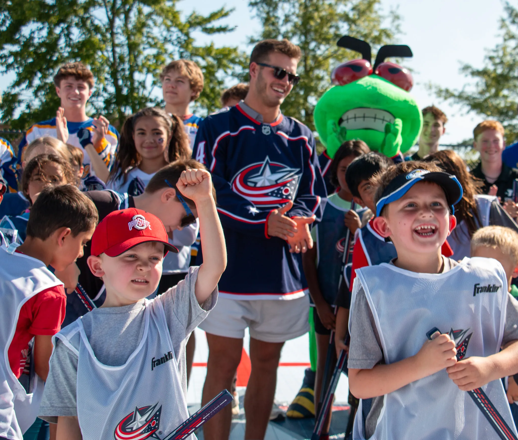 Street Hockey Rink - group shot up close with kids