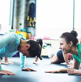 Personal Trainer working out